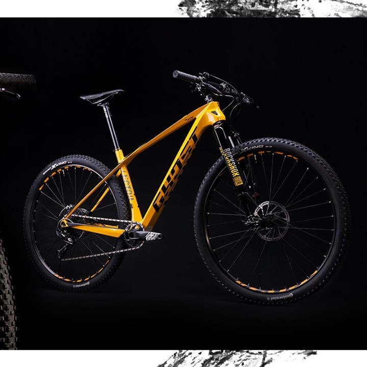 Kleine Details oder das "große Ganze" - man hat alle Parameter unter Kontrolle. Je nach Komplexität des Objekts kann es daher aber auch mal ein bisschen länger dauern.
.
.
#studio #studiolife #tutorial #fahrrad #bike #carbon #ghostbikes #fotostudio #photostudio #cycling #cycle #bikesofinstagram #bikeporn #mountainbike