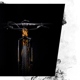 Produkte sauber abgebildet: Im 📸Studio hat man die Möglichkeit, Licht perfekt zu setzen und allen Elementen gerecht zu werden.☀️
.
.
#photosoftheday #photoshake #photostudio #fotostudio #photography #model #photographer #photooftheday #portrait #photo #fotografia #foto #fotograf #fotografie #fotoshooting #fotos @ghostbikes_mtb